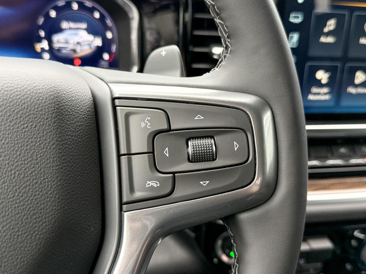 2025 Chevrolet Silverado 1500 RST 5.3L V8 WITH REMOTE START/ENTRY, HEATED FRONT SEATS, HEATED STEERING WHEEL, HD REAR VISION, APPLE CARPLAY AND ANDROID AUTO Photo