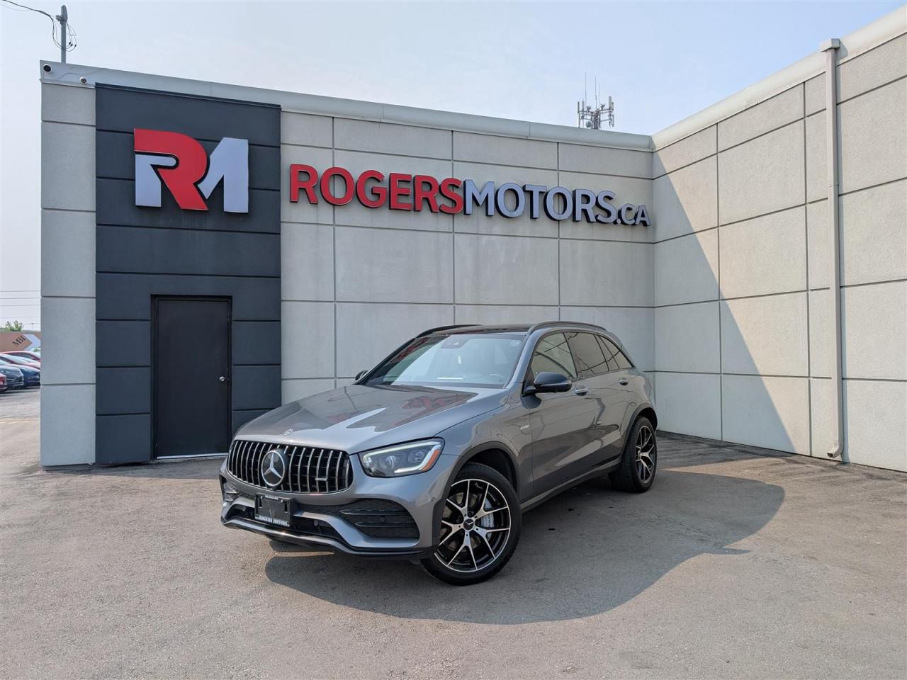 Used 2022 Mercedes-Benz GLC 43 AMG 4MATIC - NAVI - PANO ROOF - 360 CAM - TECH FEATURES for sale in Oakville, ON