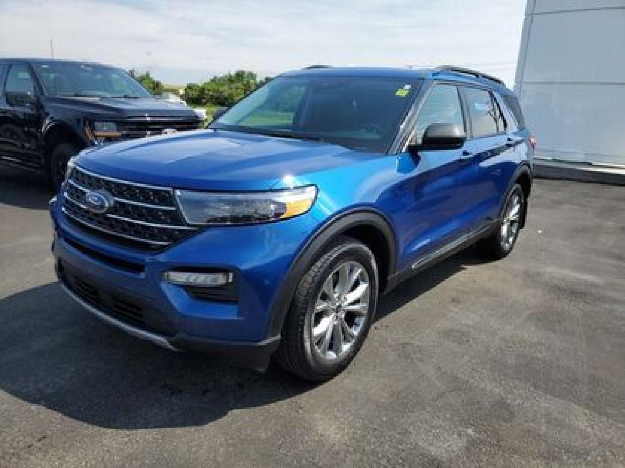 Used 2022 Ford Explorer XLT W/ HEATED STEERING WHEEL for sale in Moose Jaw, SK