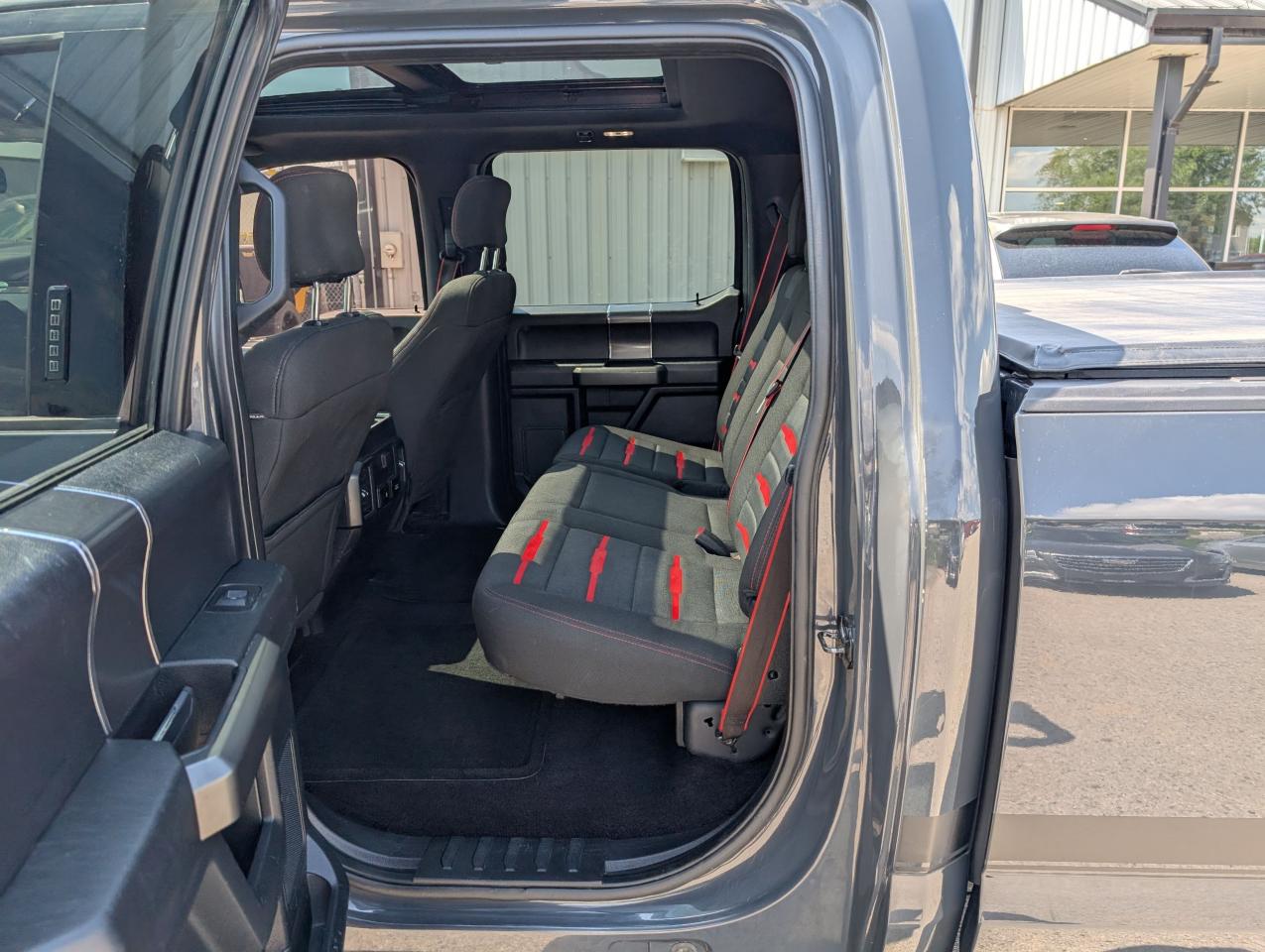 2017 Ford F-150 XLT - Photo #15