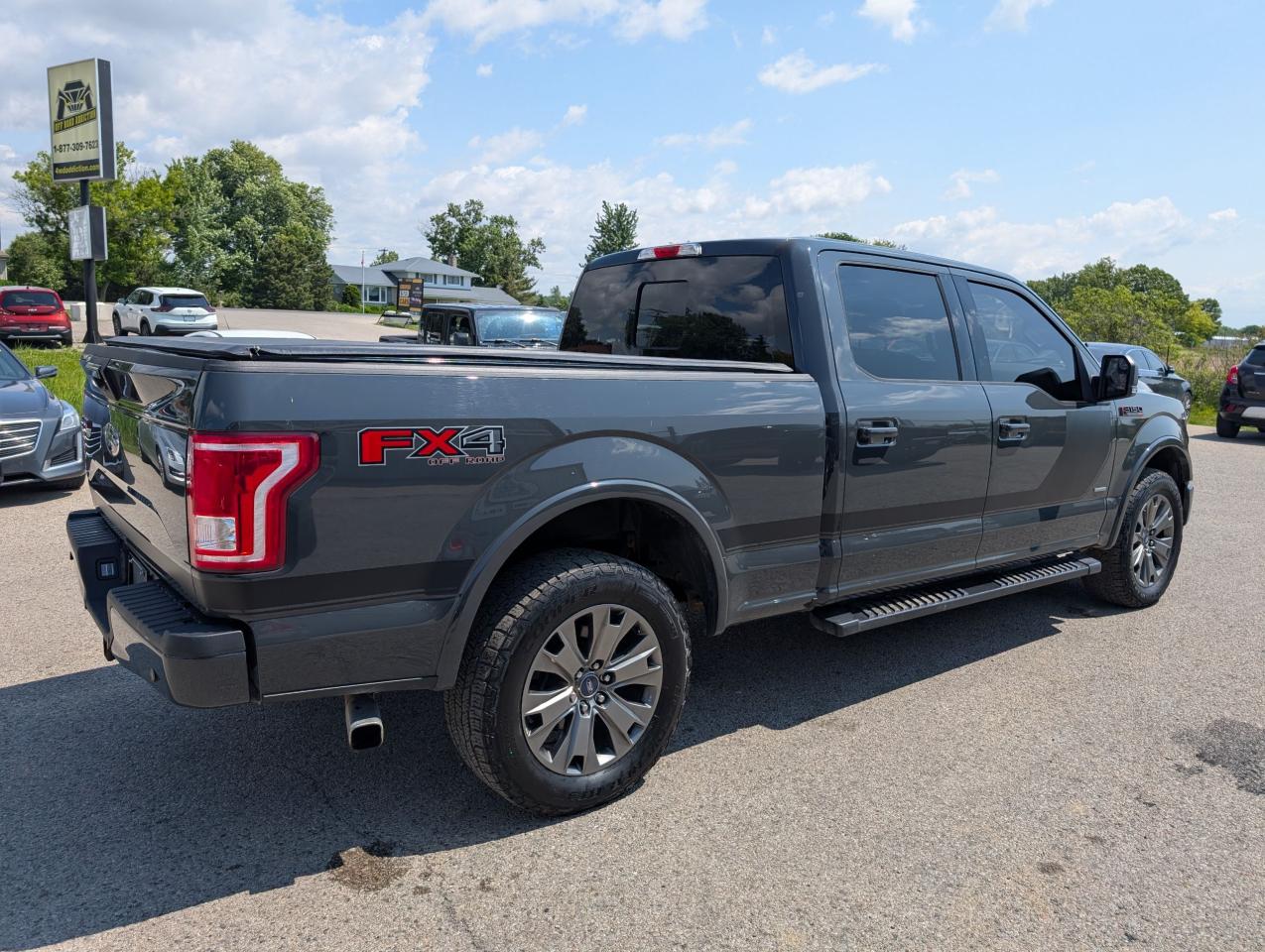 2017 Ford F-150 XLT - Photo #5