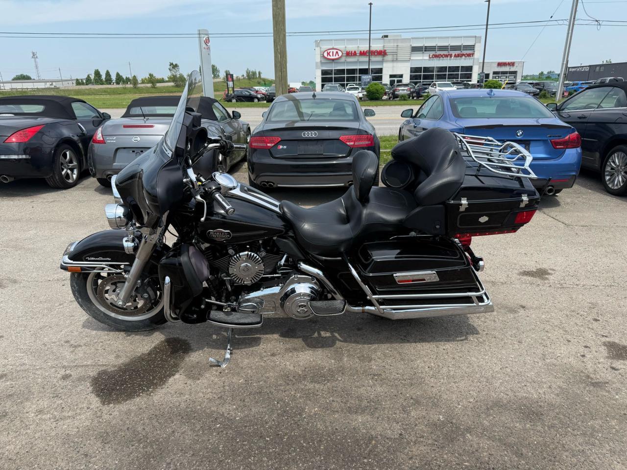 2008 Harley-Davidson FLHTCUI ELECTRA GLIDE ULTRA CLASSIC, 105TH ANNIVERSARY - Photo #2