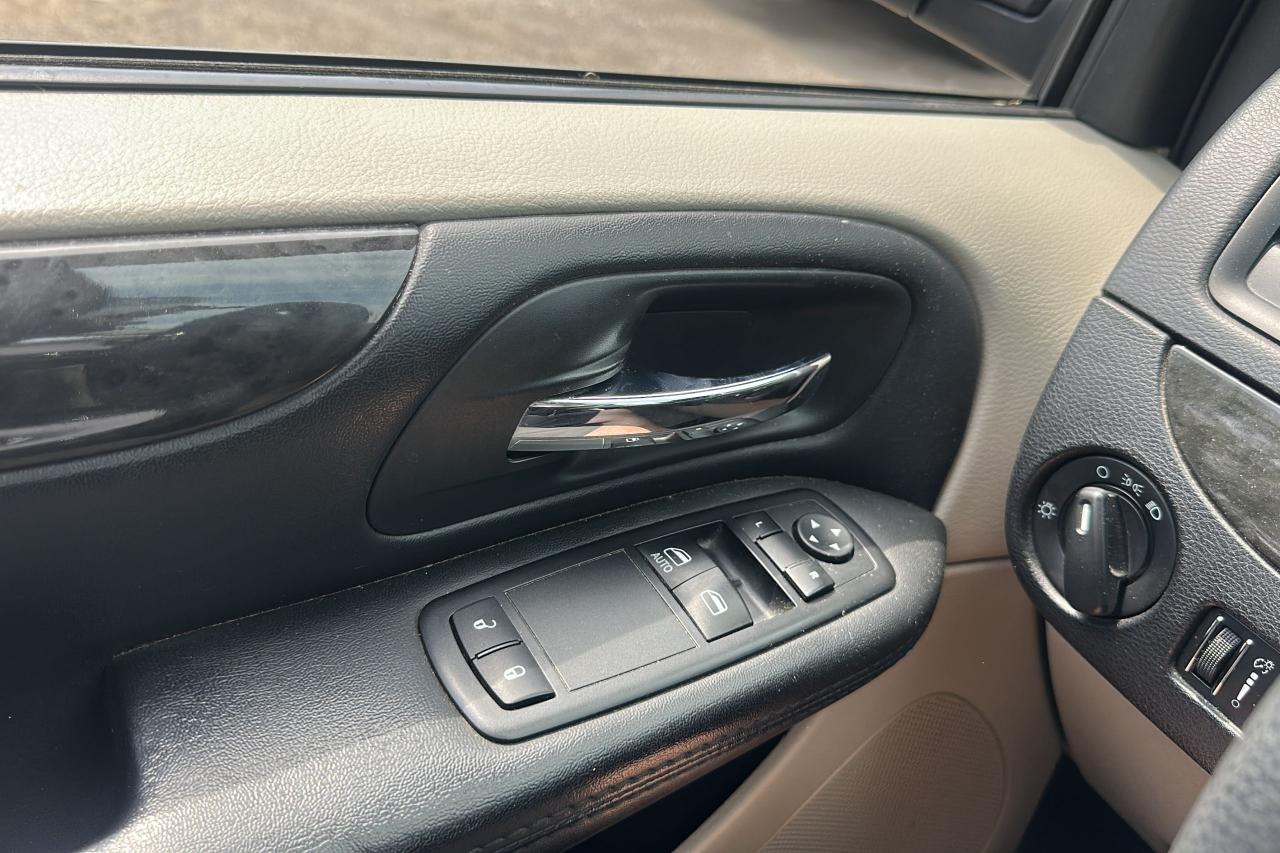 2015 Dodge Grand Caravan CANADA VALUE PACKAGE - Photo #6