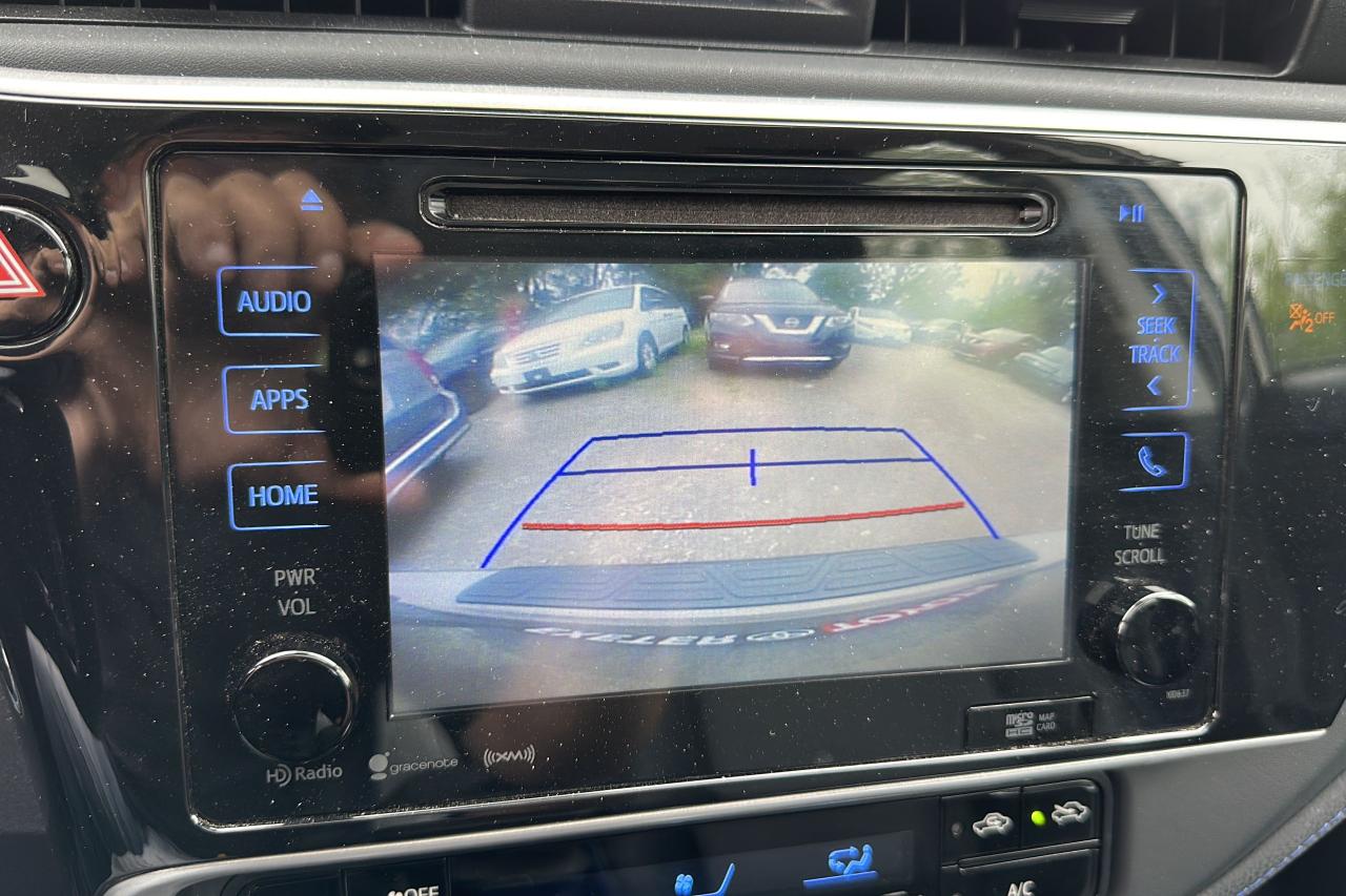 2018 Toyota Corolla XSE - Photo #12