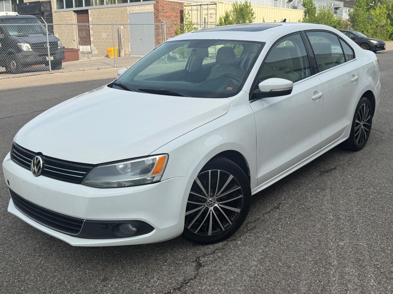 Used 2013 Volkswagen Jetta HIGHLINE for sale in North York, ON