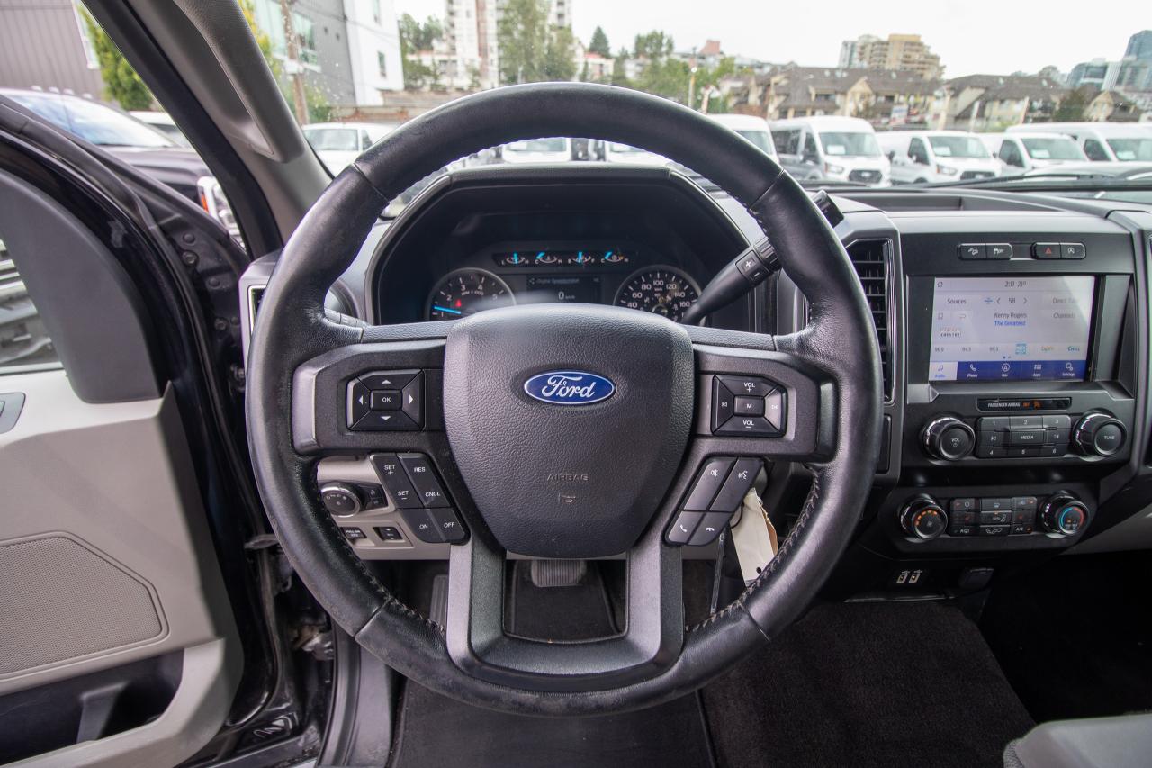 2020 Ford F-150 XLT 4WD SuperCrew 6.5' Box Photo5