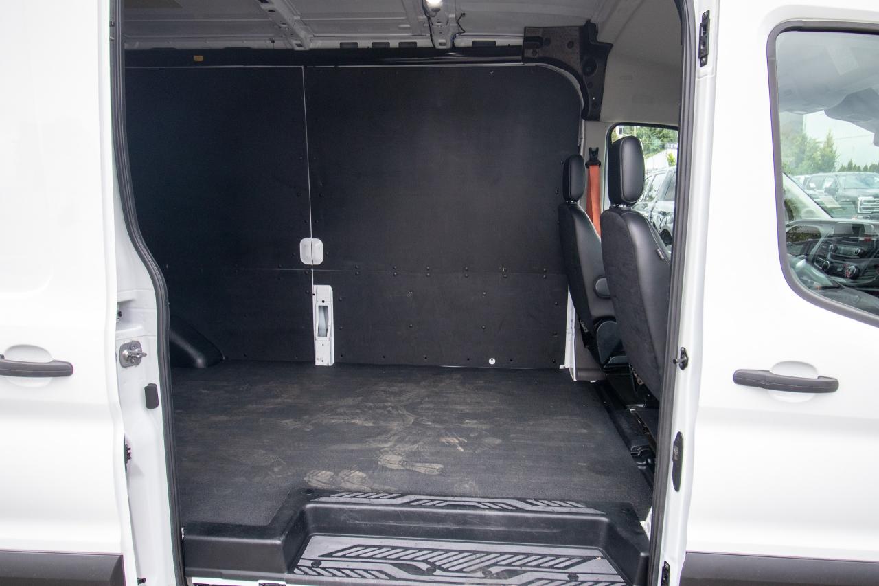 2022 Ford Transit T-250 Photo5