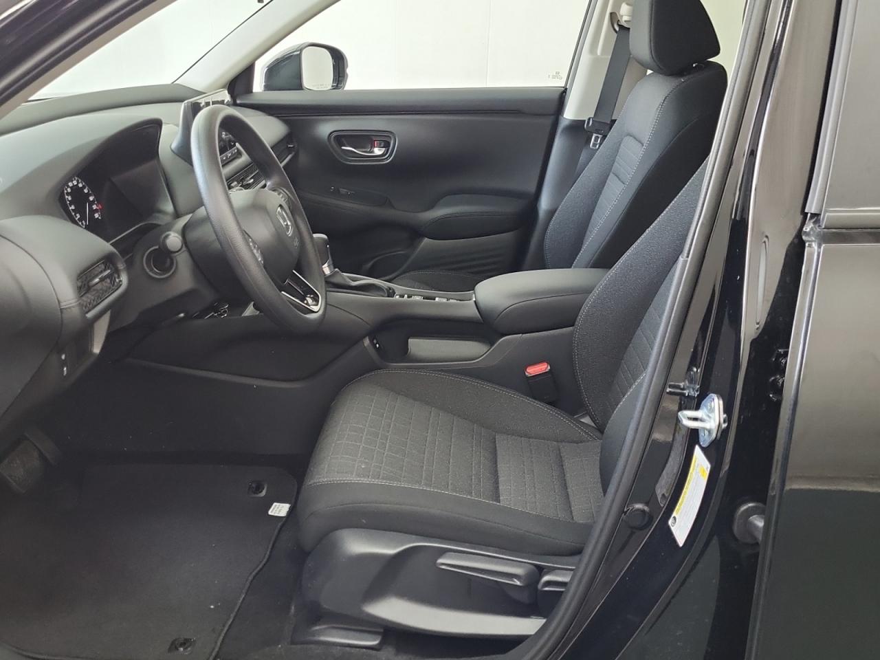 2025 Honda HR-V LX - Photo #3