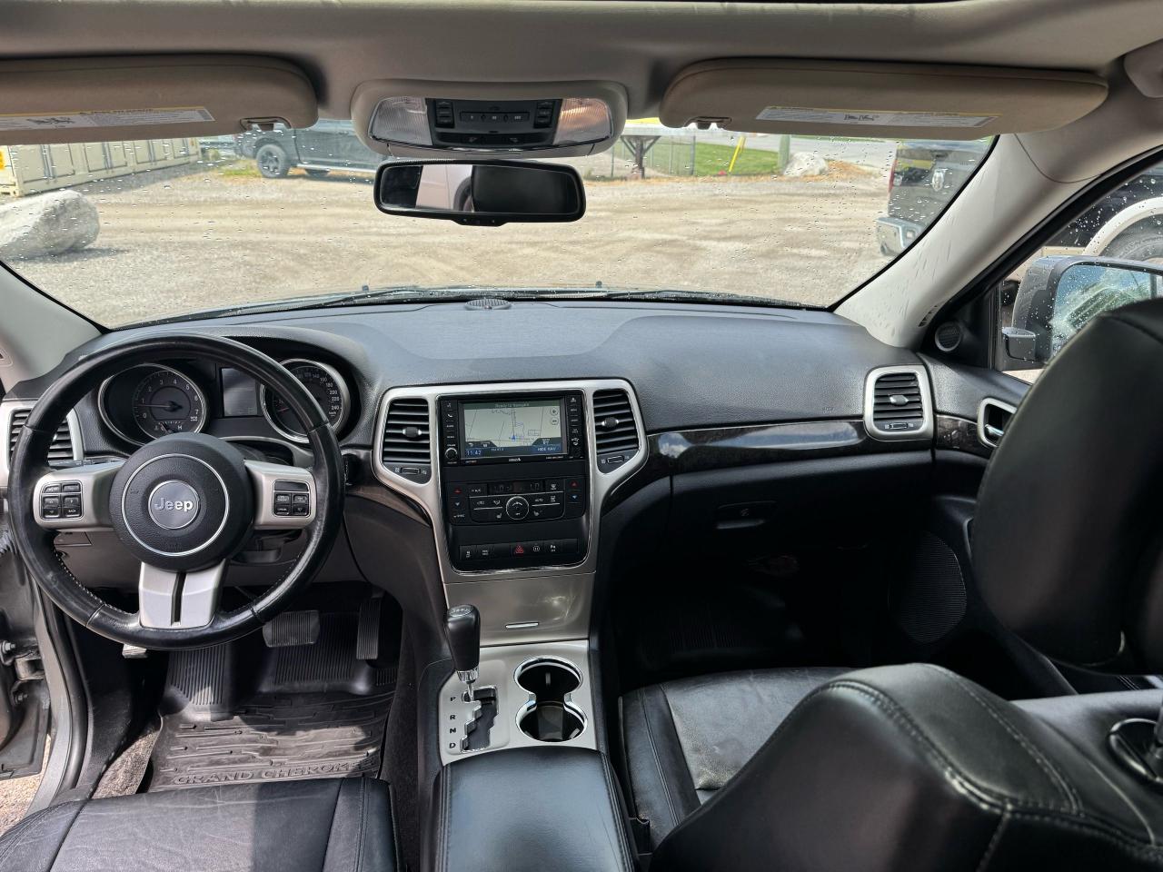 2012 Jeep Grand Cherokee Altitude - Photo #9