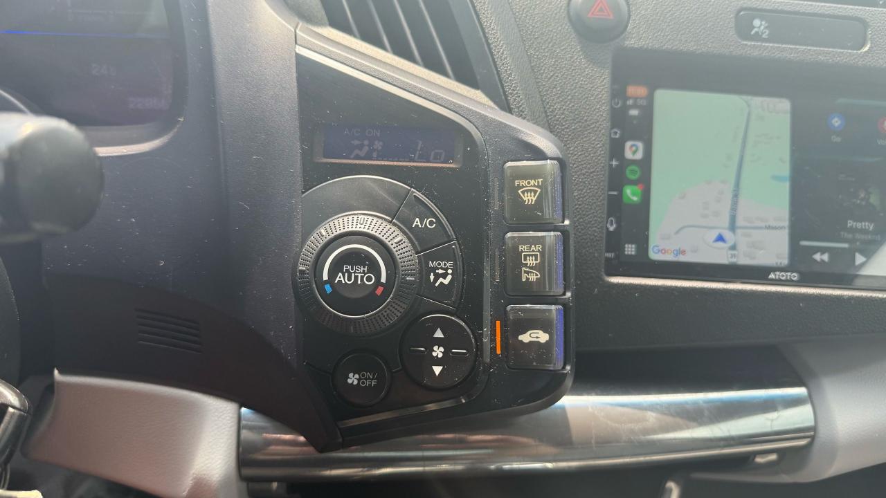 2011 Honda CR-Z  - Photo #15