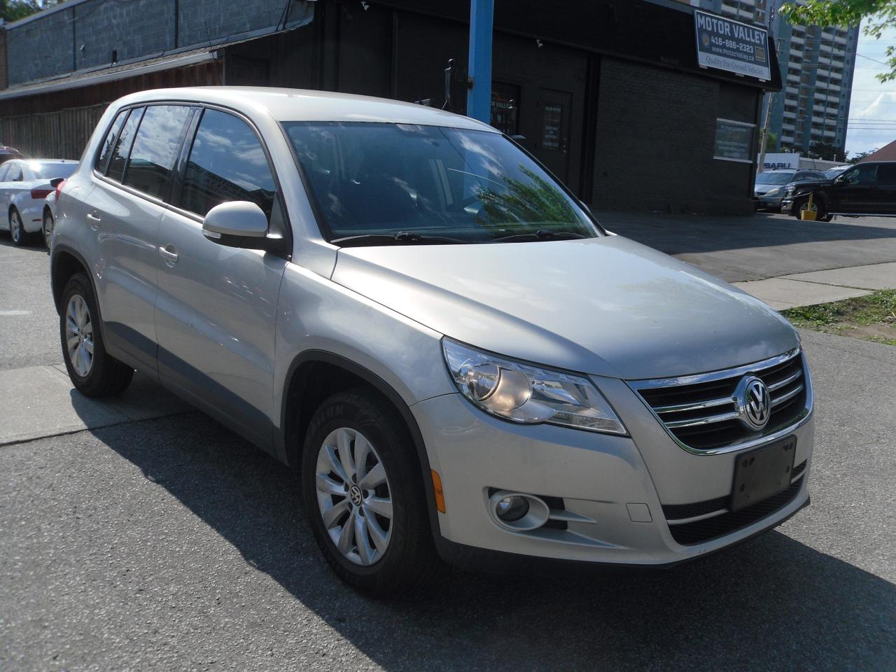 2011 Volkswagen Tiguan Trendline - Photo #2