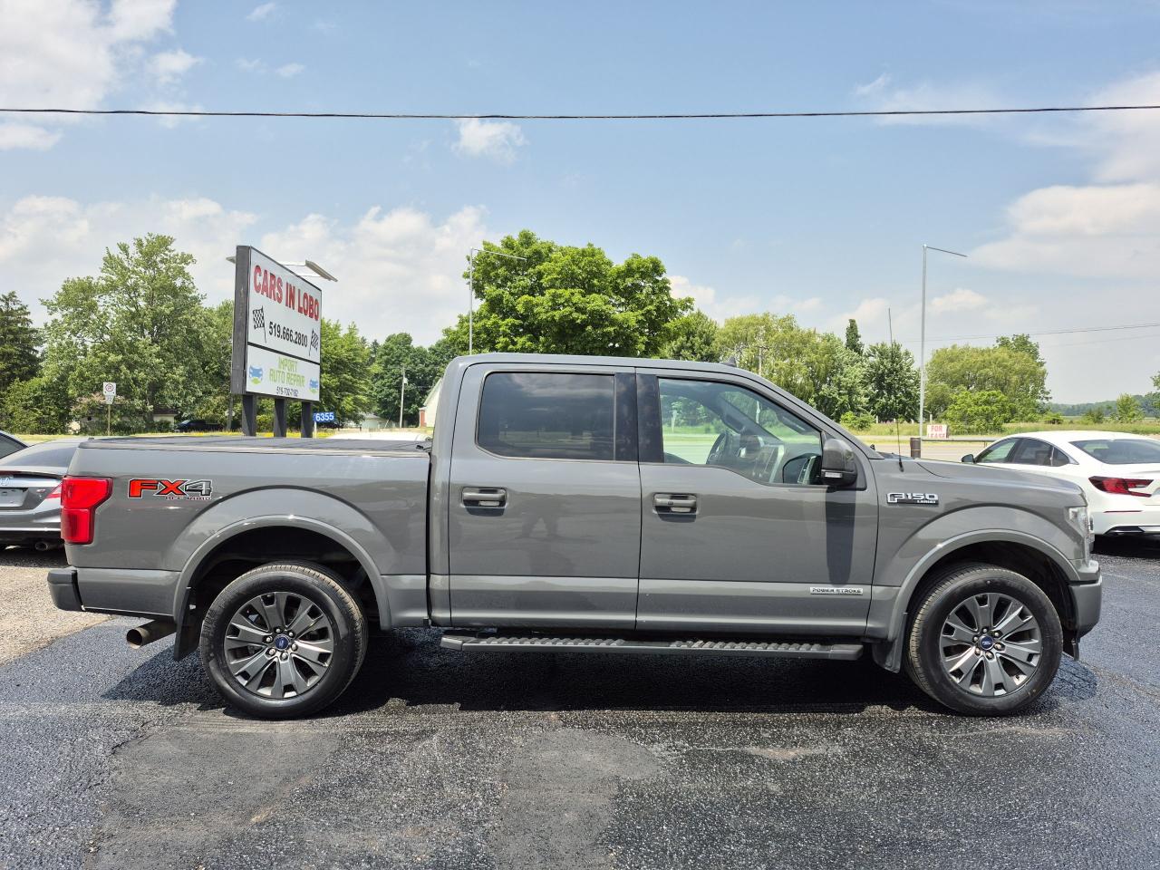 2018 Ford F-150 LARIAT FX4 SuperCrew 5.5' Box *DIESEL Photo2