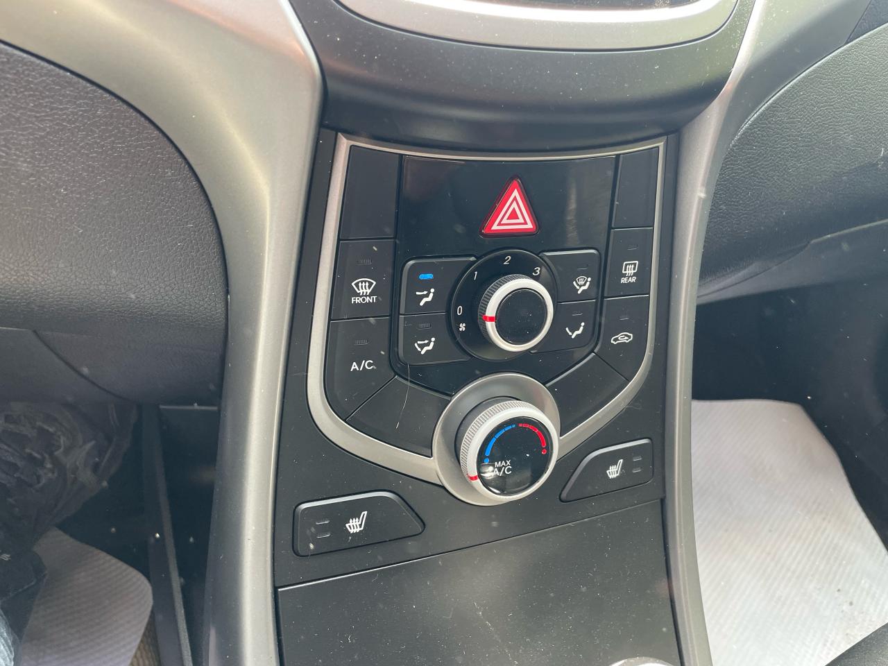 2015 Hyundai Elantra GLS - Photo #15