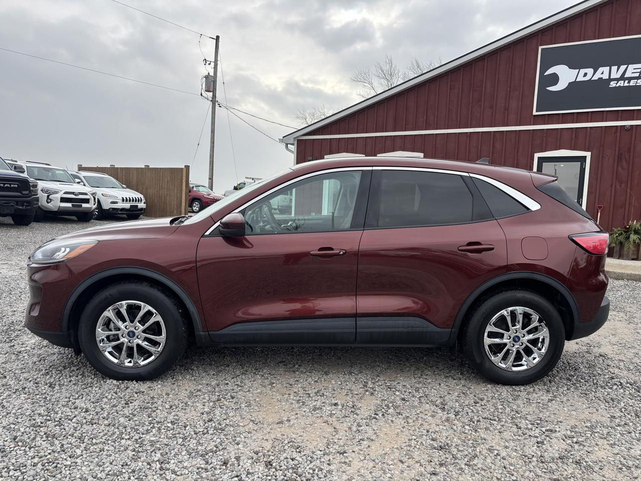 2021 Ford Escape Hybrid SE Hybrid ~LOW KM~CLEARANCE PRICED~ Photo
