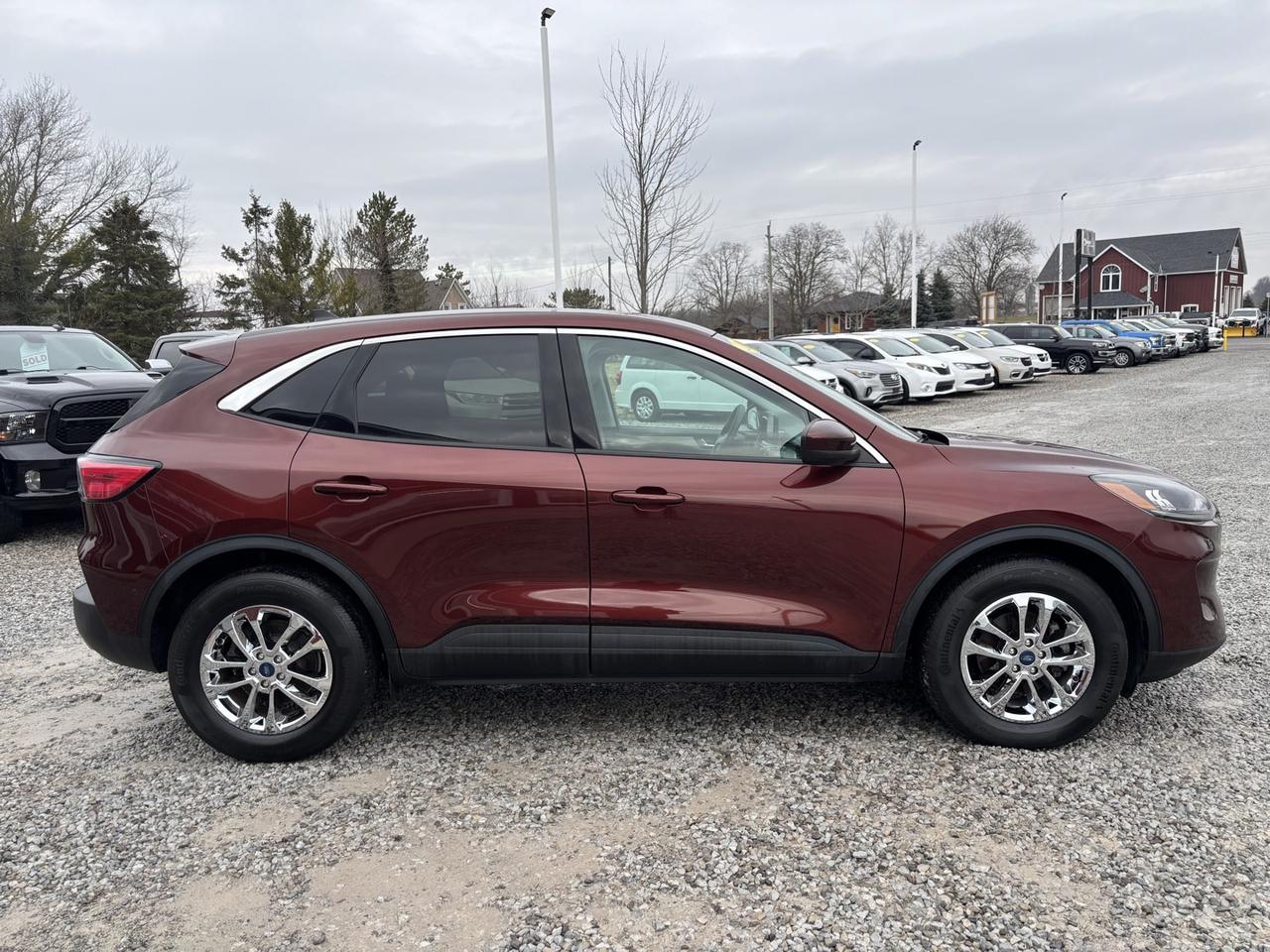 2021 Ford Escape Hybrid SE Hybrid ~LOW KM~CLEARANCE PRICED~ Photo