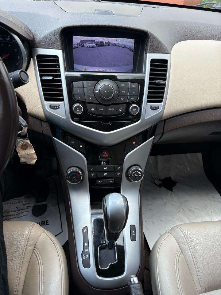 2014 Chevrolet Cruze 2LT - Photo #11