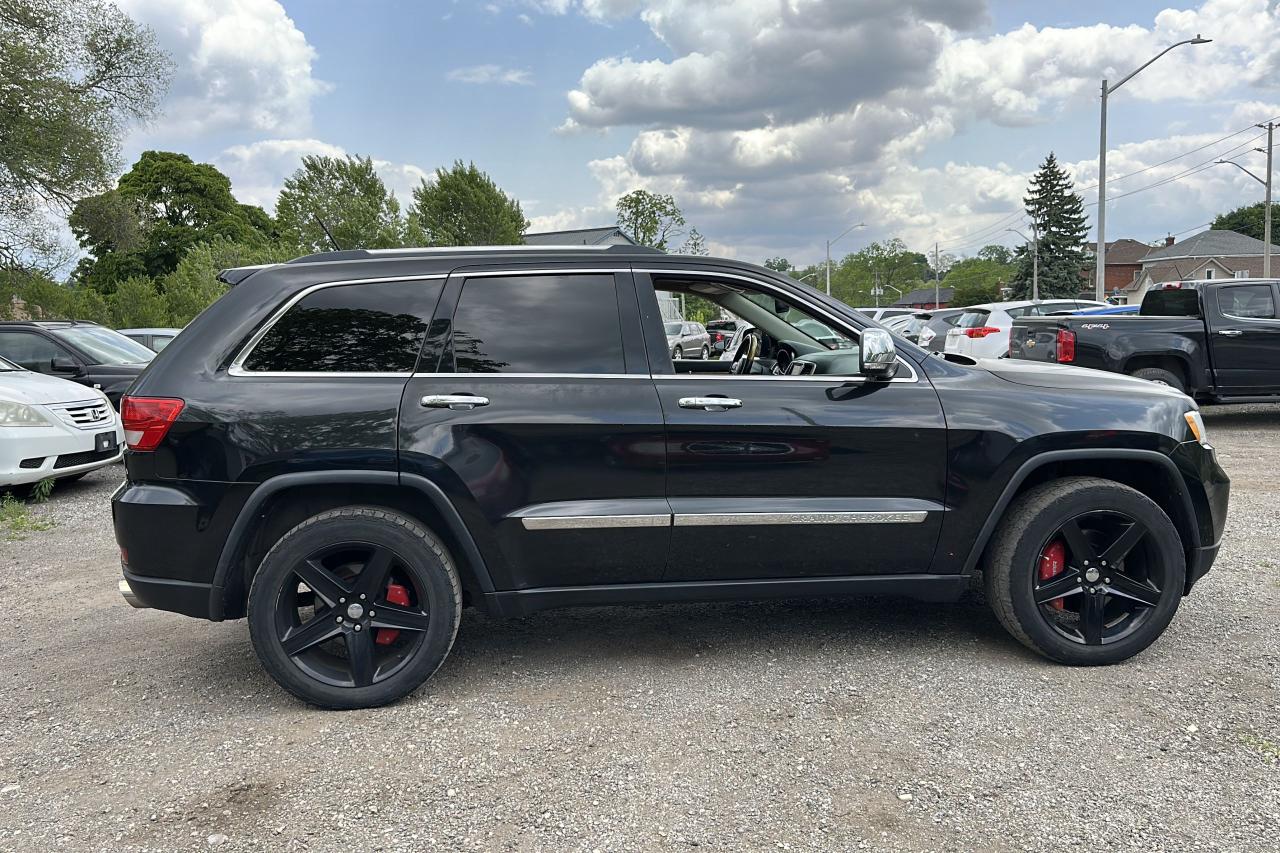 2013 Jeep Grand Cherokee Overland - Photo #4