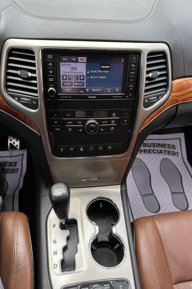 2013 Jeep Grand Cherokee Overland - Photo #12