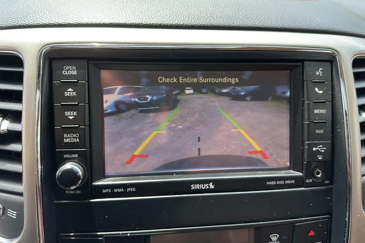2013 Jeep Grand Cherokee Overland - Photo #15