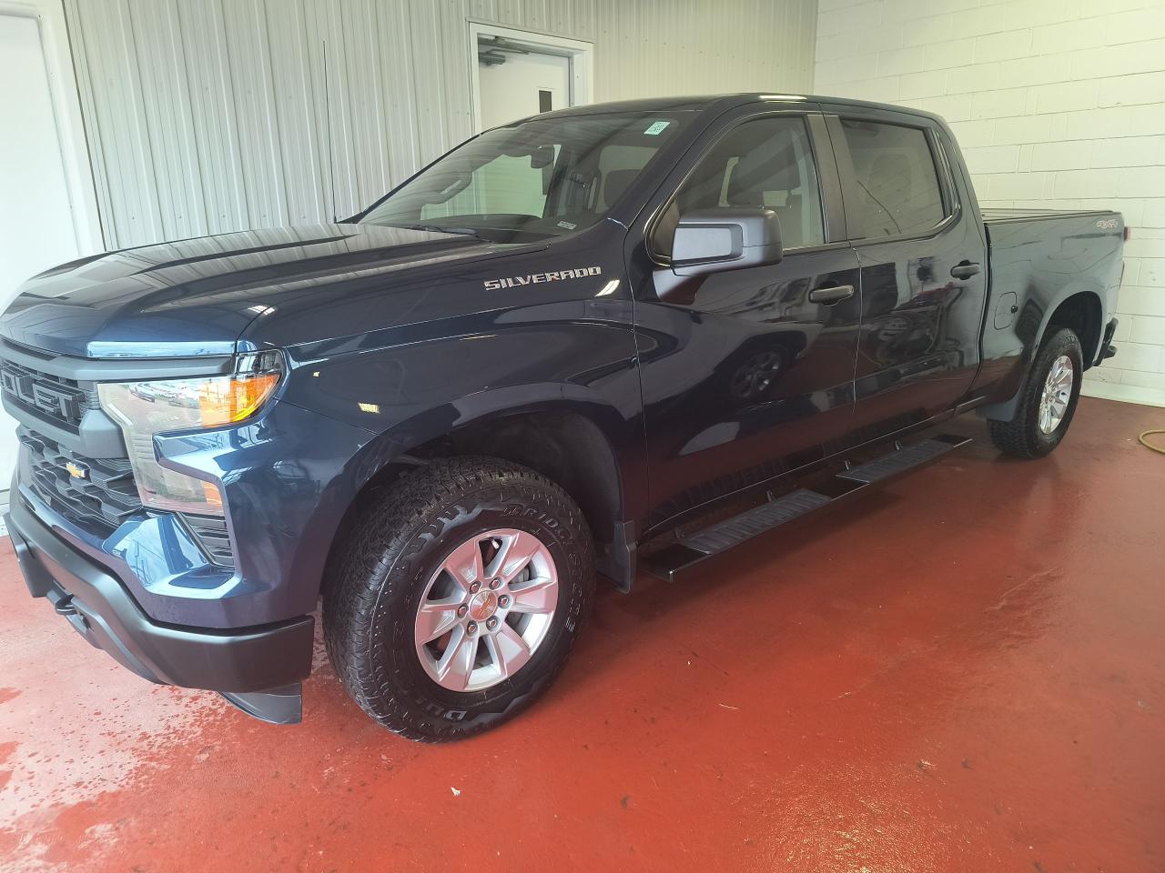 Used 2023 Chevrolet Silverado 1500 Work Truck 4x4 for sale in Pembroke, ON