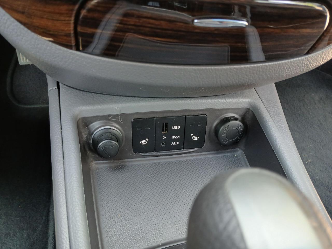 2011 Hyundai Santa Fe GL - Photo #18