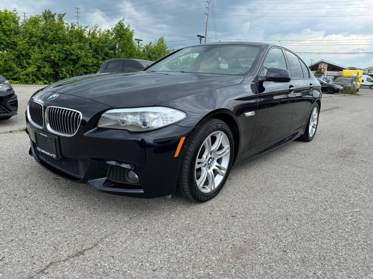 Used 2013 BMW 5 Series 528i xDrive for sale in Woodbridge, ON
