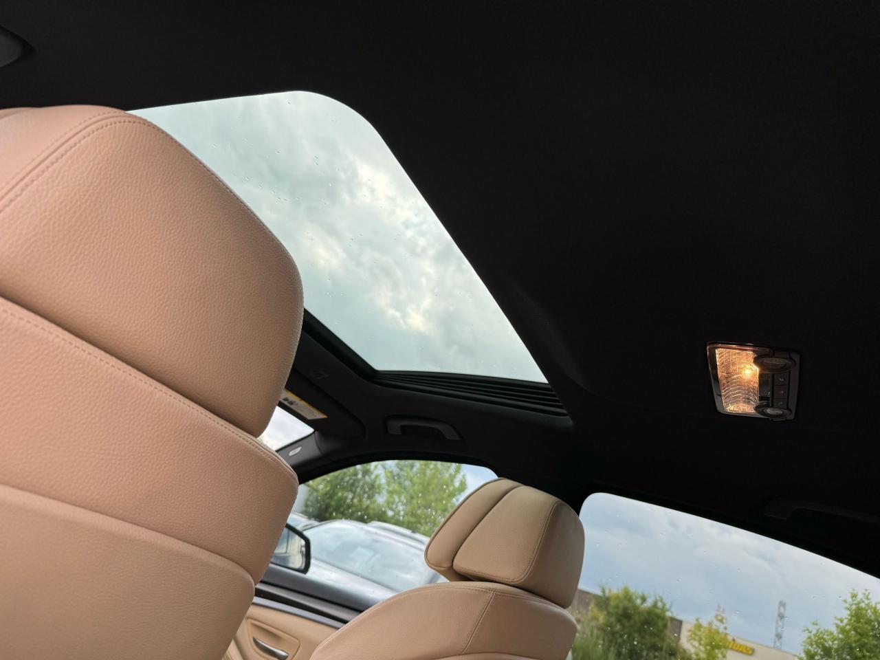 2013 BMW 5 Series 528i xDrive - Photo #16