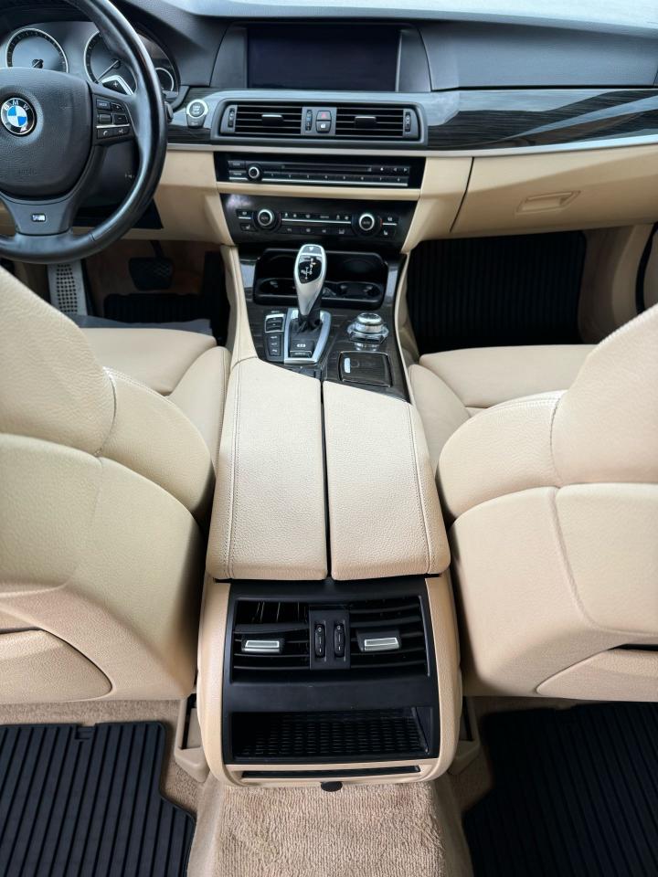 2013 BMW 5 Series 528i xDrive - Photo #11