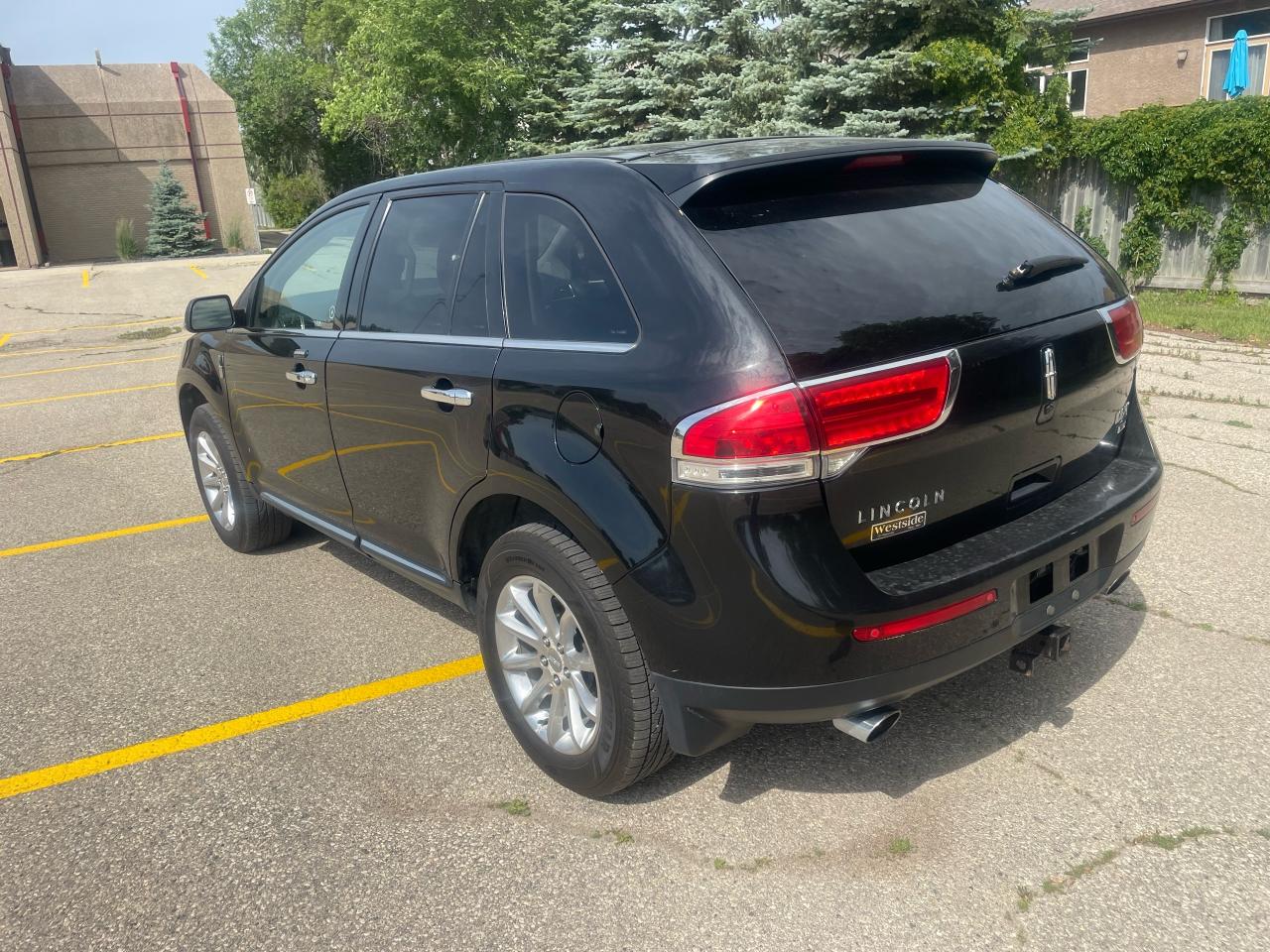 2012 Lincoln MKX  - Photo #7