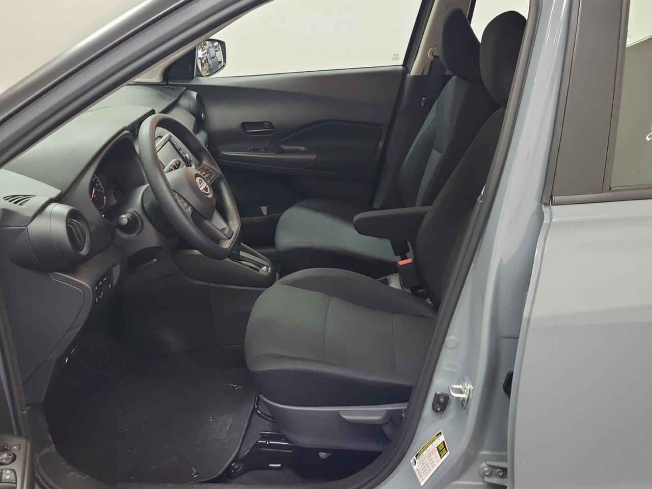2024 Nissan Kicks SV - Photo #3