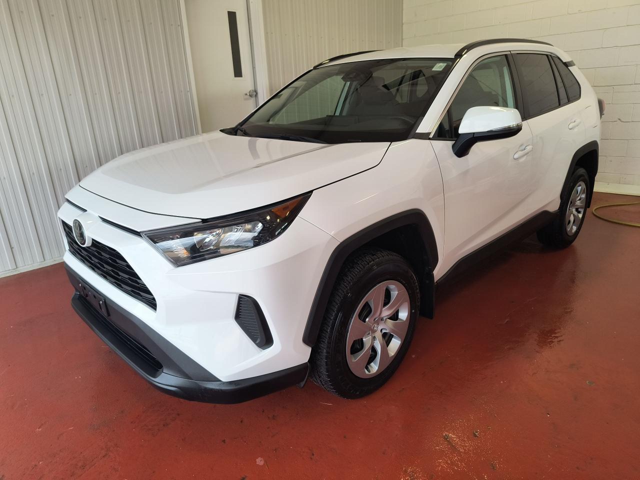 Used 2020 Toyota RAV4 LE for sale in Pembroke, ON