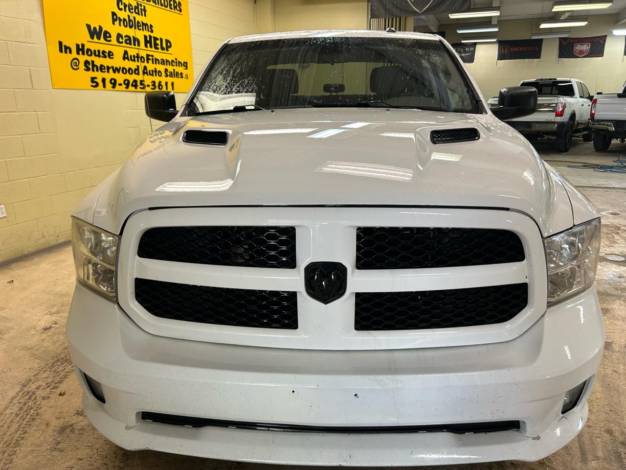 2017 RAM 1500 Express - Photo #6