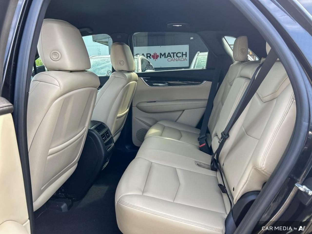 2018 Cadillac XT5 XTS / NO ACCIDENTS / LEATHER / HTD SEATS / AUTO - Photo #11