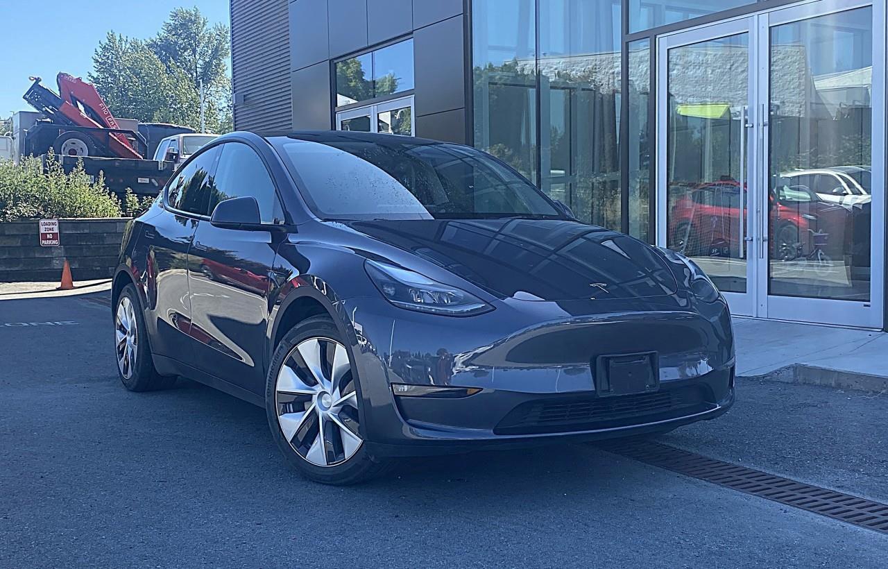 Used 2023 Tesla Model Y LONG RANGE for sale in Abbotsford, BC