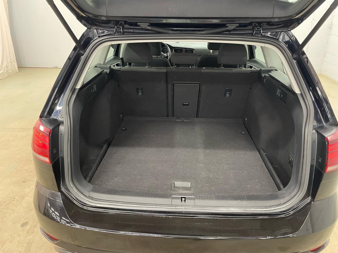 2019 Volkswagen Golf SportWagen Comfortline Photo5