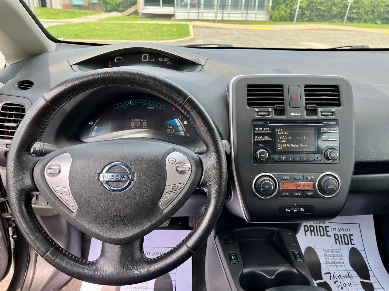 2015 Nissan Leaf S - Photo #6
