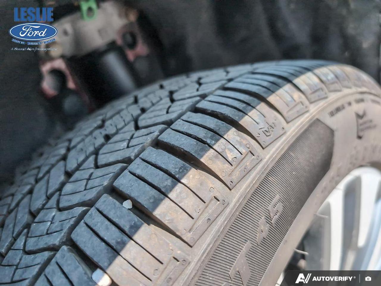 2021 Ford Escape Titanium Hybrid AWD Photo