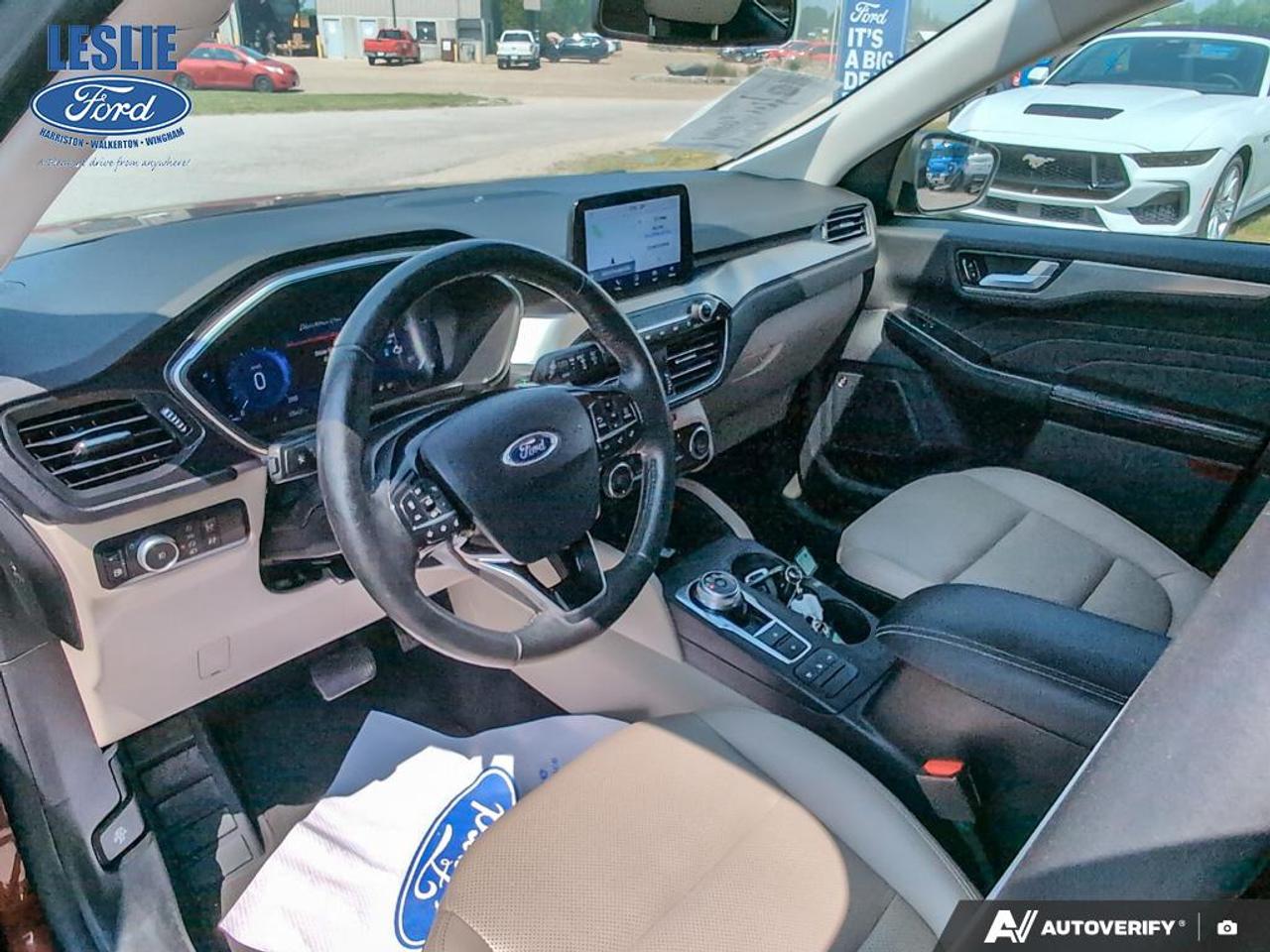 2021 Ford Escape Titanium Hybrid AWD Photo