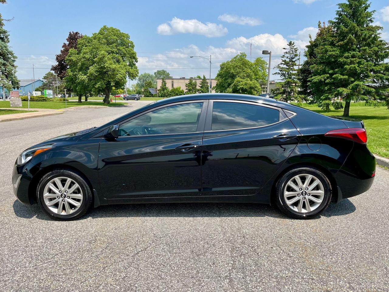 2016 Hyundai Elantra GL Photo3