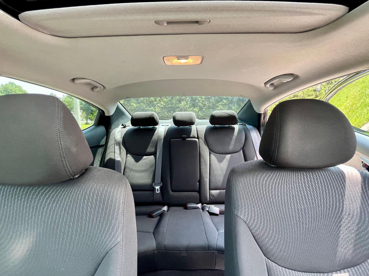 2016 Hyundai Elantra GL - Photo #14