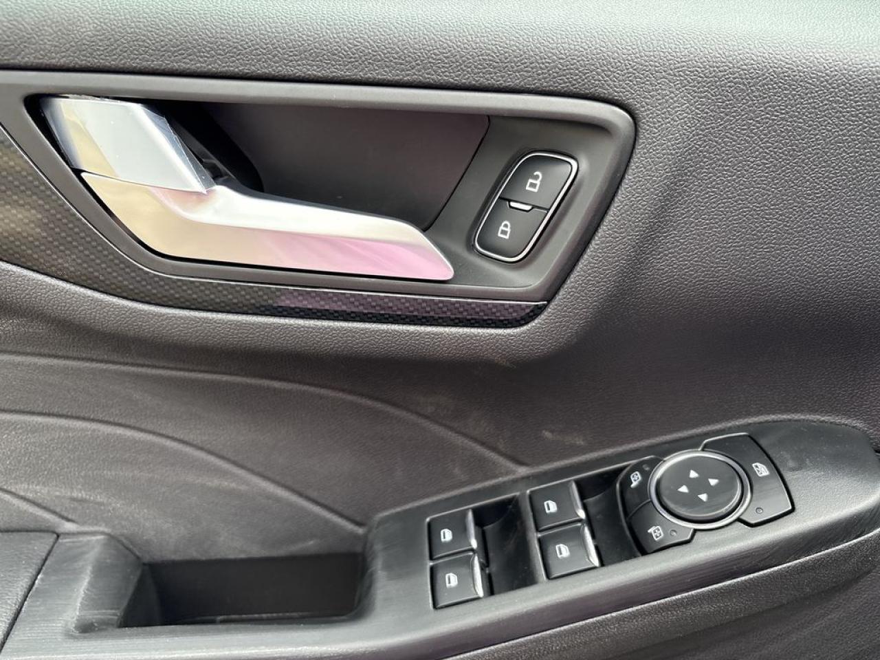 2025 Ford Escape ST-Line 300A Photo4