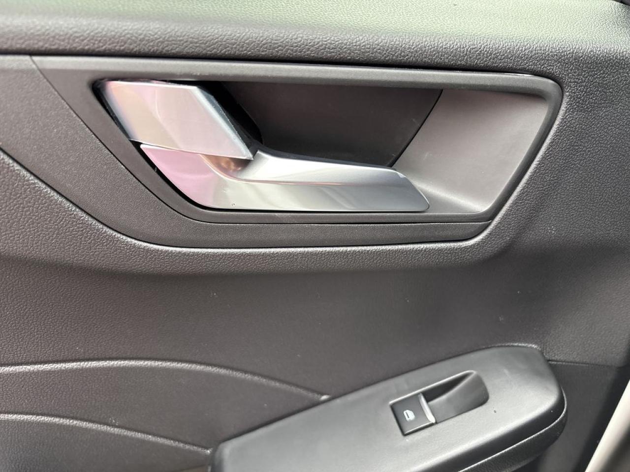 2025 Ford Escape ST-Line 300A Photo5