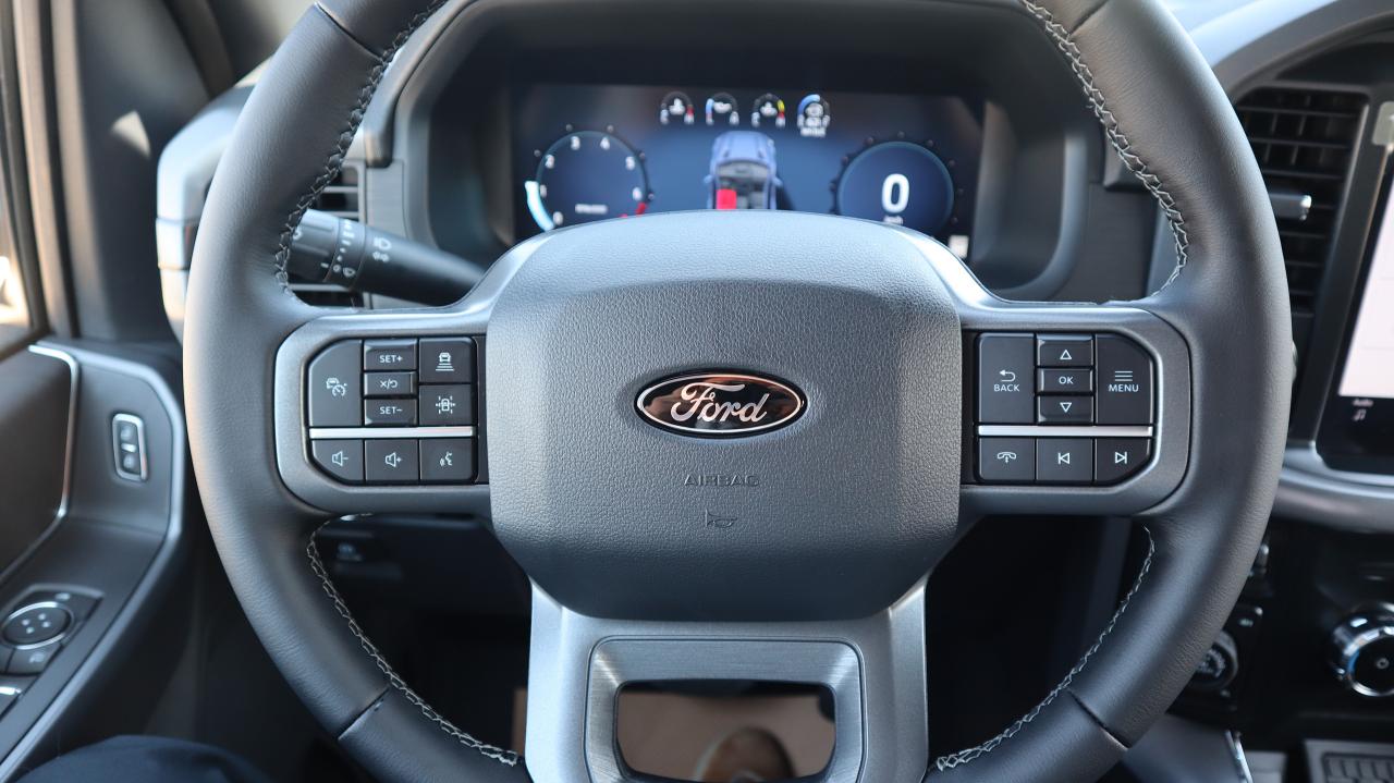 2025 Ford F-150 XLT Photo5