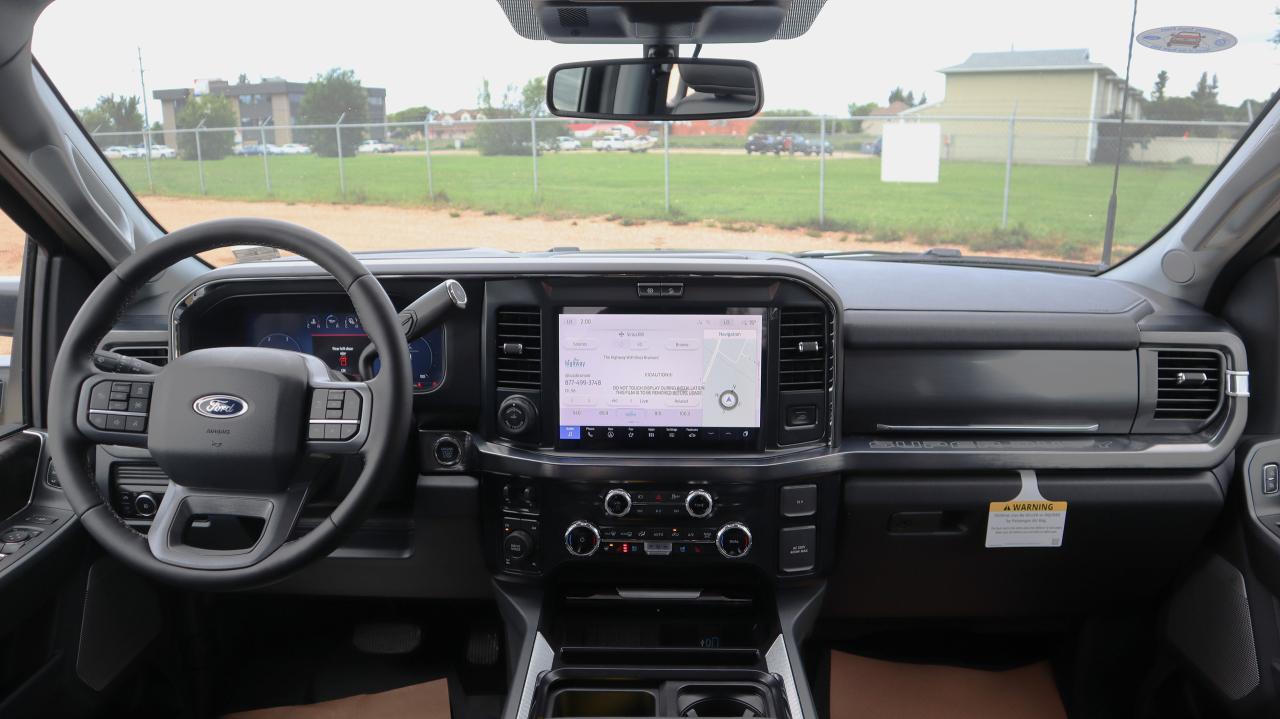 2025 Ford F-350 Super Duty SRW Lariat Photo5