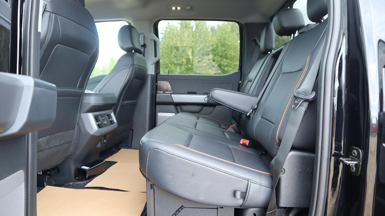2025 Ford F-350 Super Duty SRW Lariat Photo5