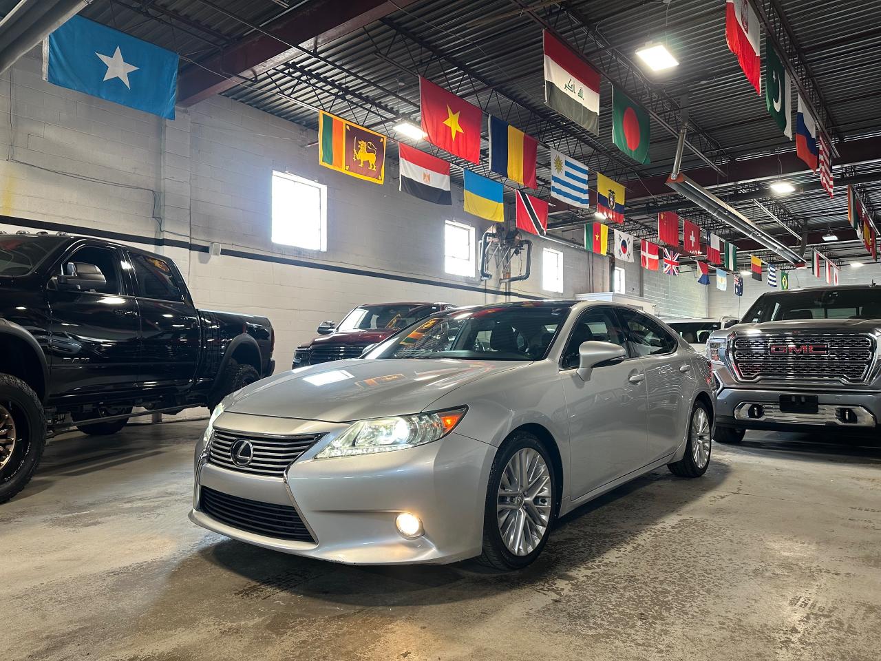 Used 2013 Lexus ES 350 MARK LEVINSON SOUND | DUAL SUNROOF | LEATHER |NAVI for sale in North York, ON