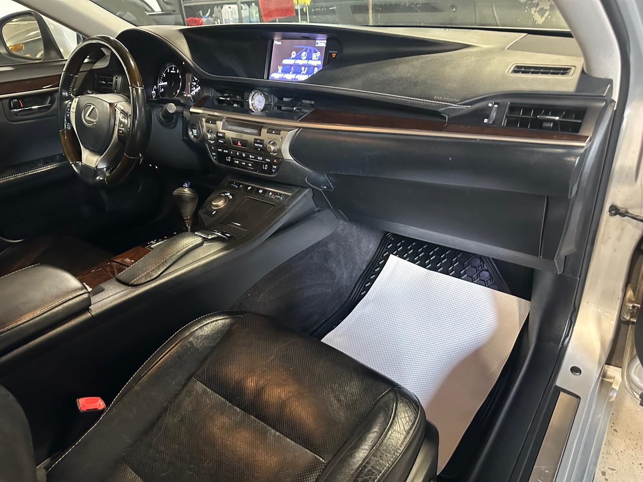 2013 Lexus ES 350 MARK LEVINSON SOUND | DUAL SUNROOF | LEATHER |NAVI - Photo #9