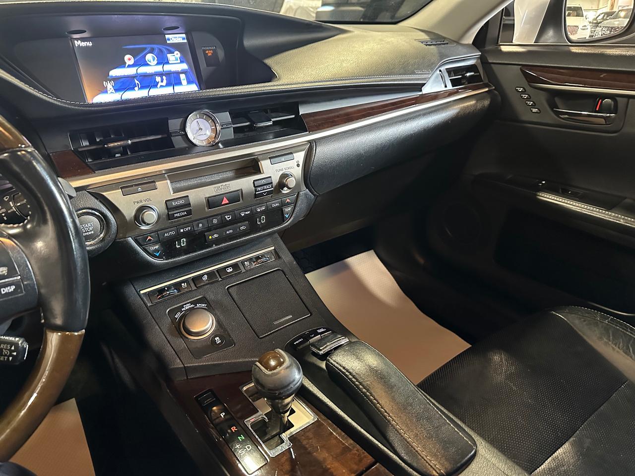 2013 Lexus ES 350 MARK LEVINSON SOUND | DUAL SUNROOF | LEATHER |NAVI - Photo #45
