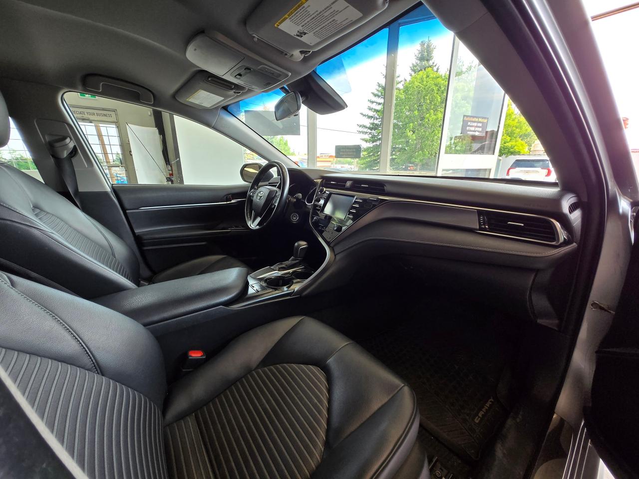 2019 Toyota Camry SE | ALL CREDIT ACCEPTED!! - Photo #10