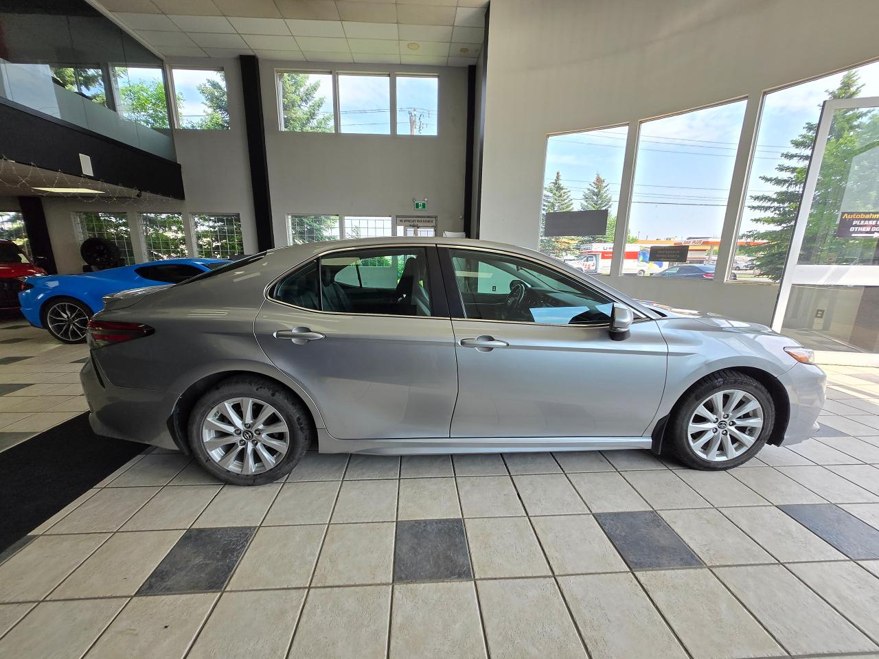 2019 Toyota Camry SE | ALL CREDIT ACCEPTED!! - Photo #8